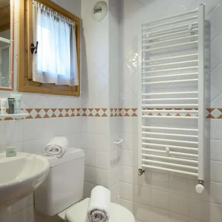 Montagnard A 1650, 10 Personnes, Parking - Fr-1-631-147 * Courchevel